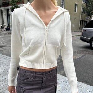 Brandy Melville Alana Zip Up Sweater
